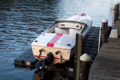 Global Floating Docks and Drive-On Boat Lifts Market